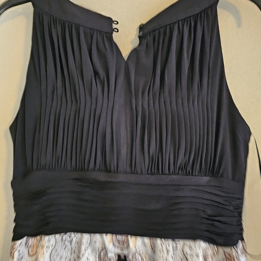 Dress - Picture 3 of 4
